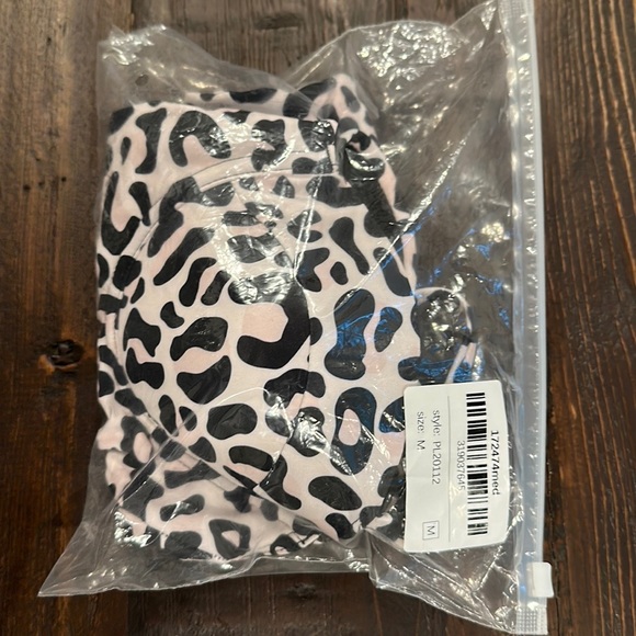 Pink Lily. Medium. - Picture 2 of 4